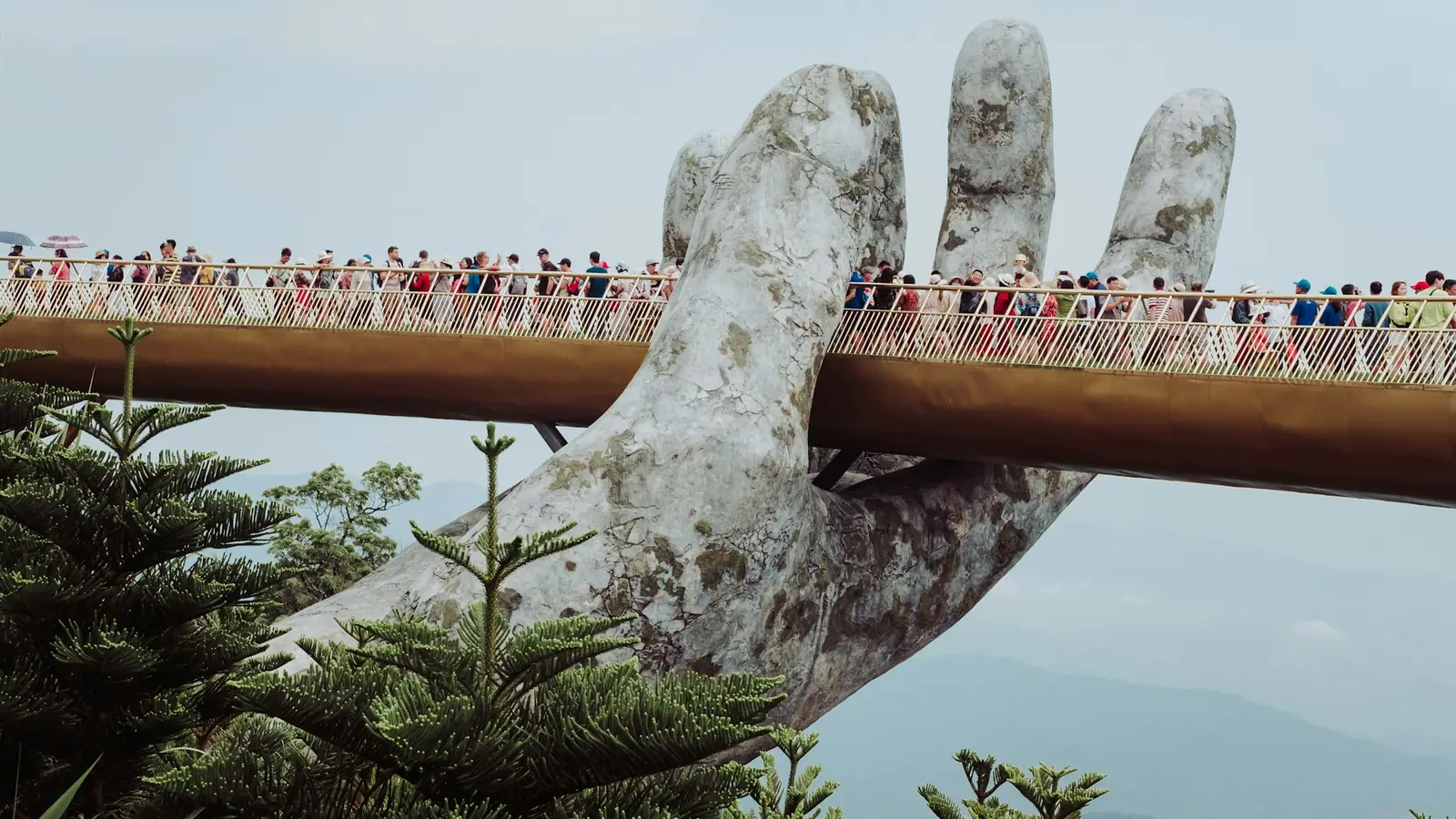 Vé máy bay đi Hà Nội giá tốt, giờ bay linh hoạt