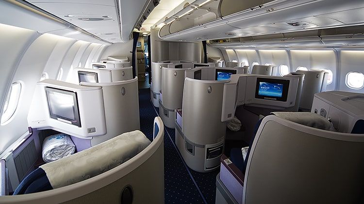 Ghế hạng thương gia hãng China Eastern Airlines